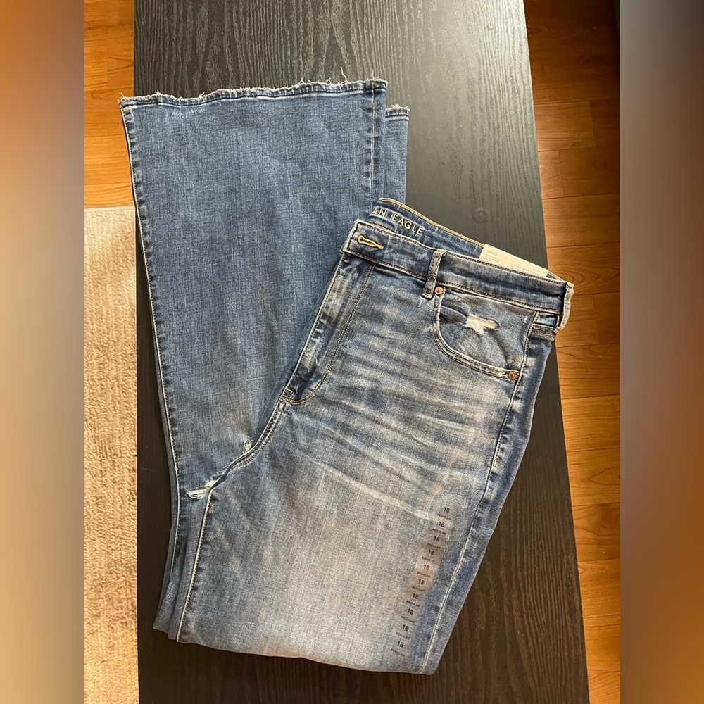 American Eagle Distressed Super High Rise Flare (size 18)